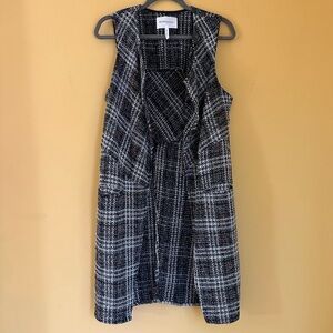 Black and White Plaid Sleeveless Vest